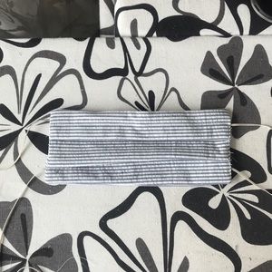 1 face mask with filter pouch, nose wire and ties